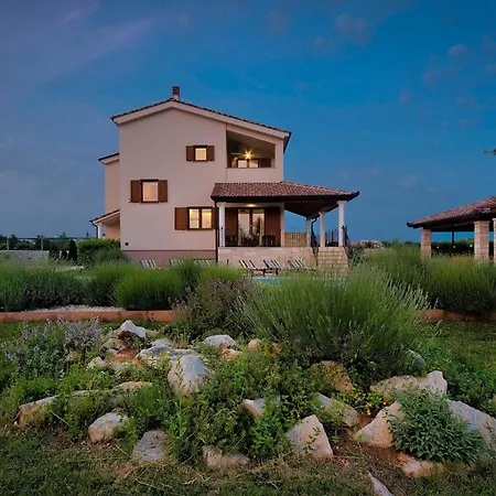 度假居 Villa Stokovci *