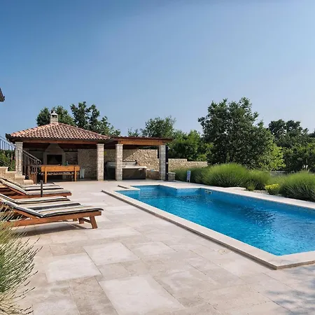 Villa Stokovci 度假居