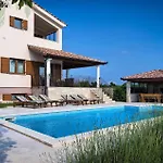 Ferienhaus Villa Stokovci *