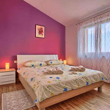 Villa Stokovci בית נופש *
