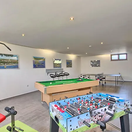 Villa Stokovci בית נופש *